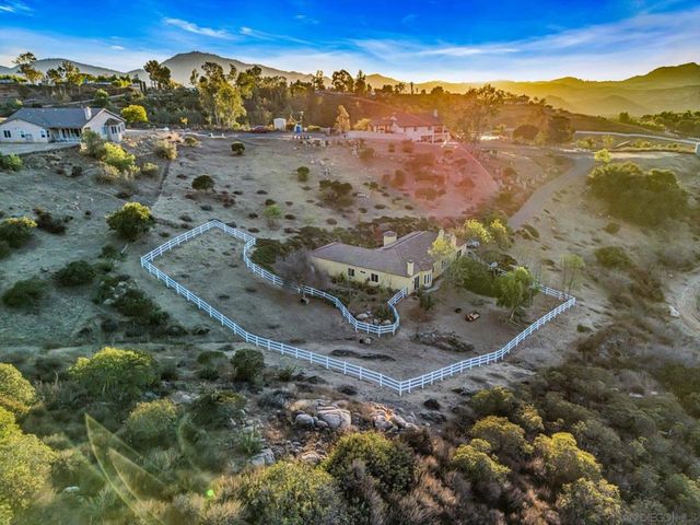 18763 Rangeland Road, Ramona, CA 92065
