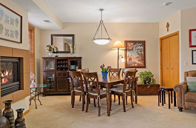 5985 Rowland Road 204, Minnetonka, MN 55343