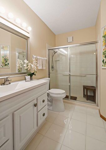 5985 Rowland Road 204, Minnetonka, MN 55343