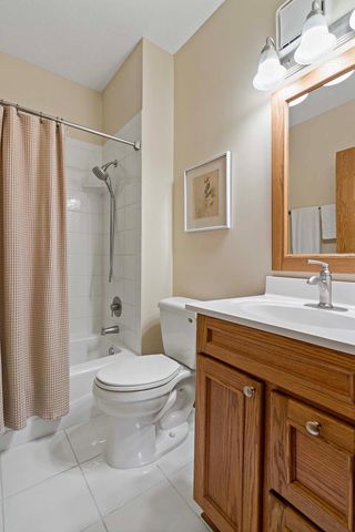 5985 Rowland Road 204, Minnetonka, MN 55343