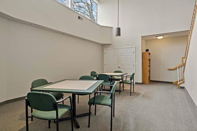 5985 Rowland Road 204, Minnetonka, MN 55343