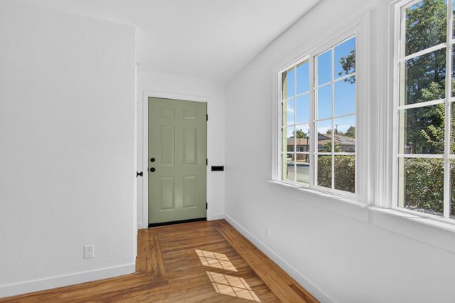 2327-2333 Beaumont St, Sacramento, CA 95815