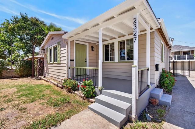 2327-2333 Beaumont St, Sacramento, CA 95815