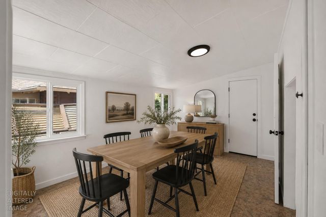 2327-2333 Beaumont St, Sacramento, CA 95815