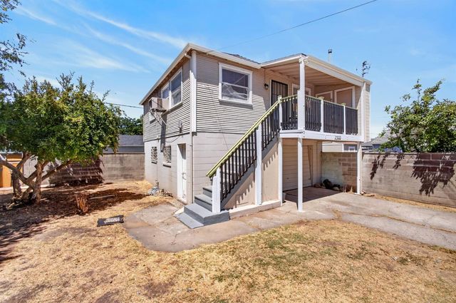 2327-2333 Beaumont St, Sacramento, CA 95815