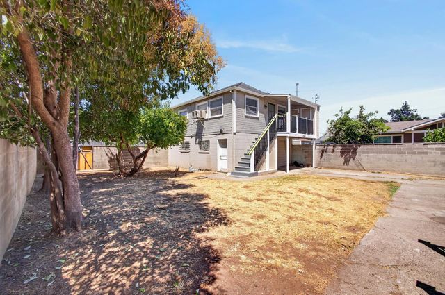2327-2333 Beaumont St, Sacramento, CA 95815