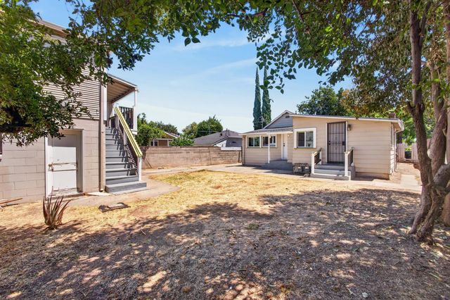 2327-2333 Beaumont St, Sacramento, CA 95815