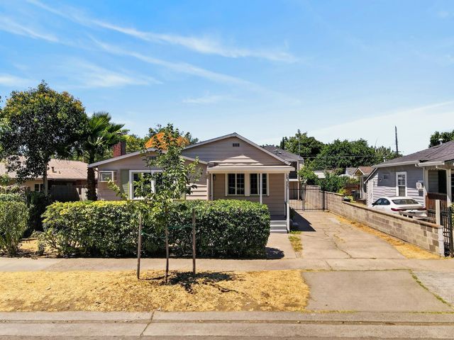 2327-2333 Beaumont St, Sacramento, CA 95815