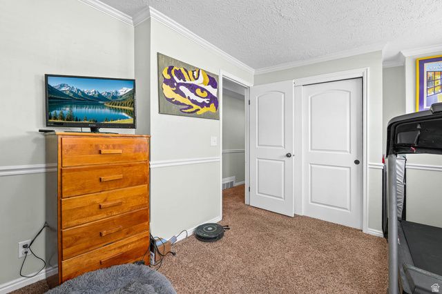 9107 S PEACH BLOSSOM DR, Sandy, UT 84094