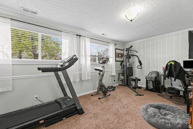 9107 S PEACH BLOSSOM DR, Sandy, UT 84094