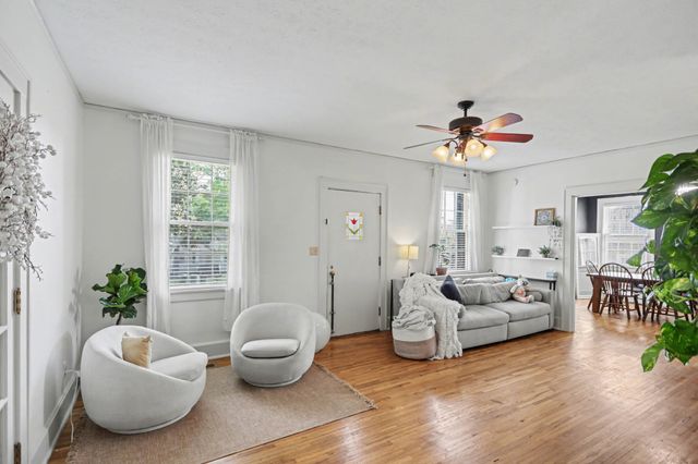 703 5th Ave, W, Springfield, TN 37172