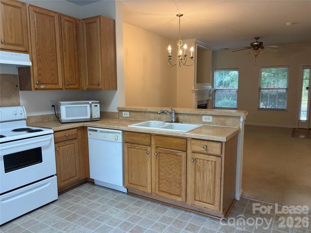 8708 Twined Creek Lane, Charlotte, NC 28227
