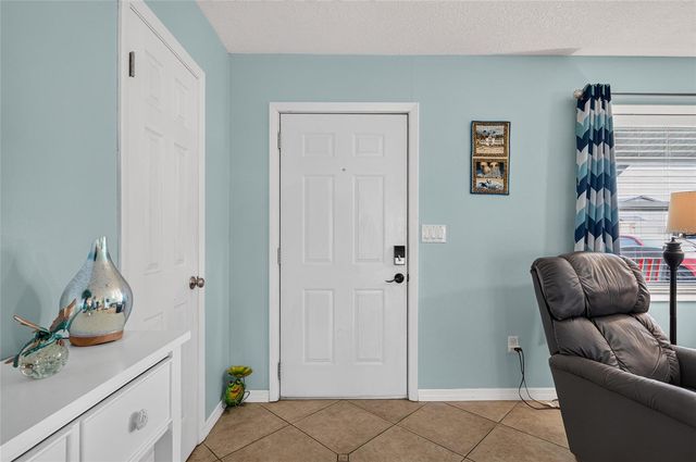 895 E BAFFIN DRIVE, Venice, FL 34293