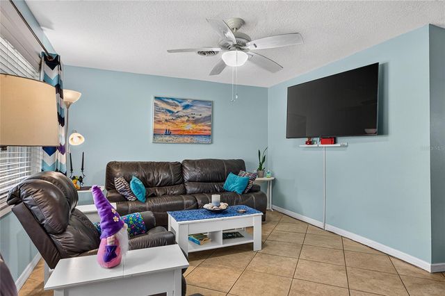 895 E BAFFIN DRIVE, Venice, FL 34293