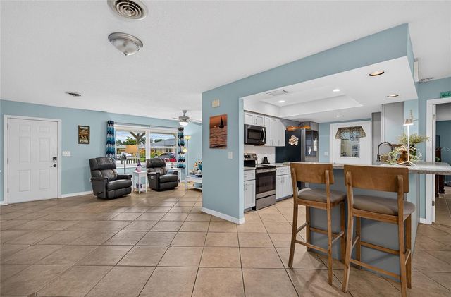 895 E BAFFIN DRIVE, Venice, FL 34293
