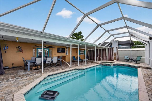 895 E BAFFIN DRIVE, Venice, FL 34293