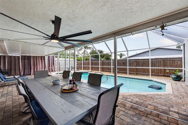 895 E BAFFIN DRIVE, Venice, FL 34293