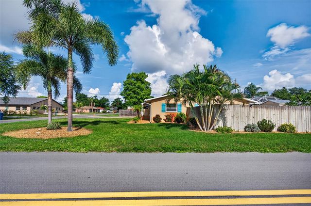 895 E BAFFIN DRIVE, Venice, FL 34293
