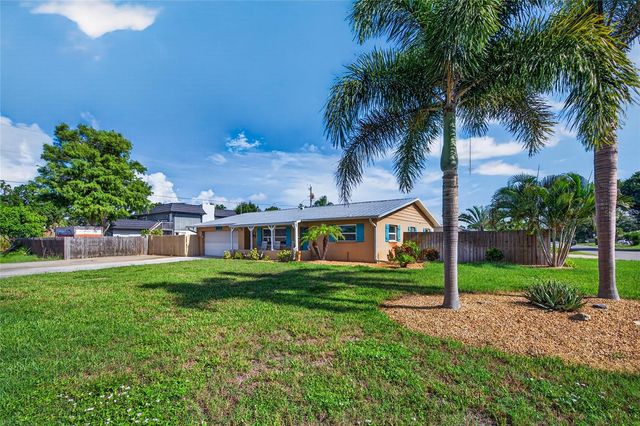 895 E BAFFIN DRIVE, Venice, FL 34293