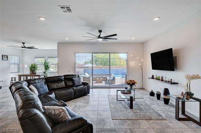 33 Reverie Heights Avenue, Henderson, NV 89011