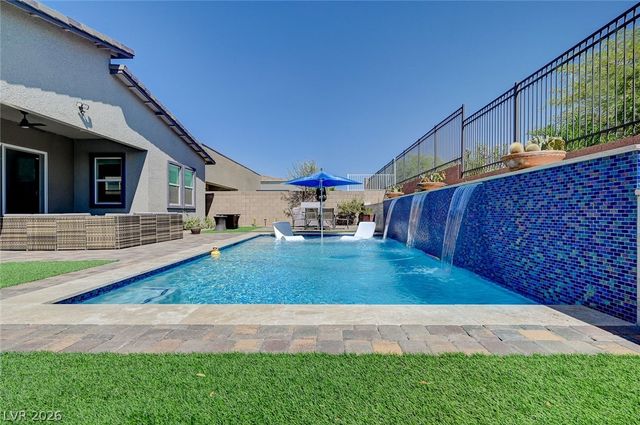 33 Reverie Heights Avenue, Henderson, NV 89011
