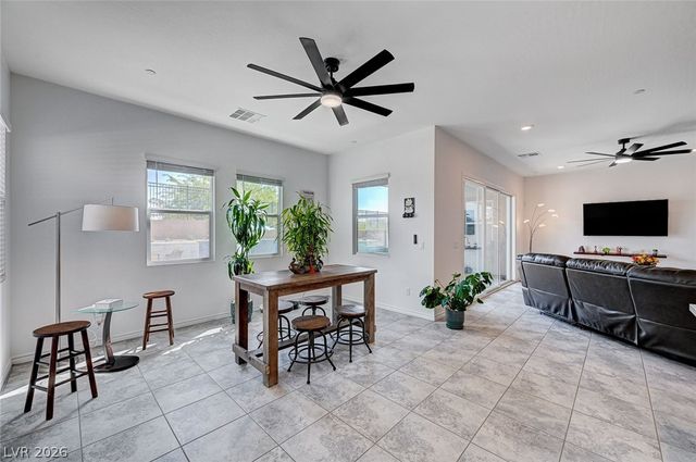 33 Reverie Heights Avenue, Henderson, NV 89011