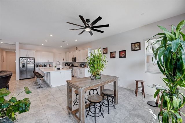 33 Reverie Heights Avenue, Henderson, NV 89011