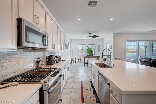 33 Reverie Heights Avenue, Henderson, NV 89011