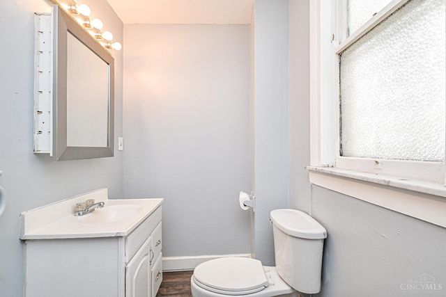 303 Walnut Street, Elmwood Place, OH 45216