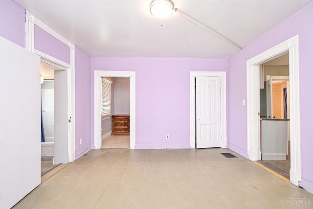 303 Walnut Street, Elmwood Place, OH 45216