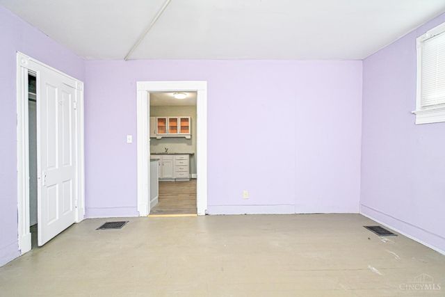 303 Walnut Street, Elmwood Place, OH 45216