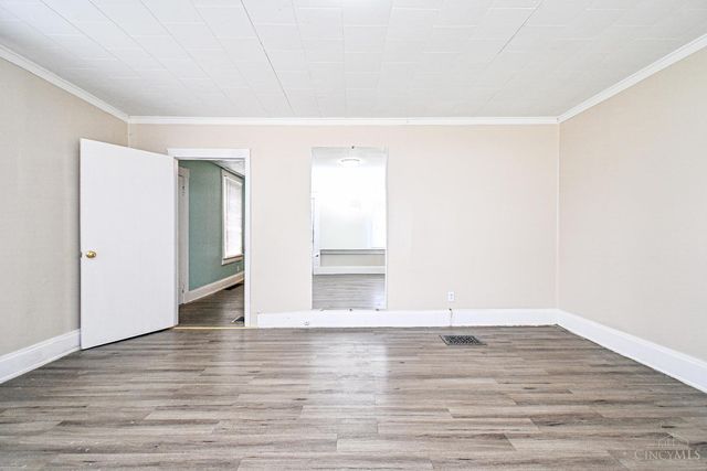 303 Walnut Street, Elmwood Place, OH 45216
