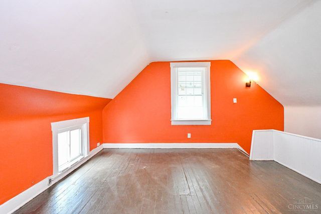 303 Walnut Street, Elmwood Place, OH 45216