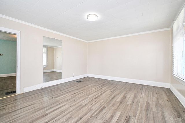 303 Walnut Street, Elmwood Place, OH 45216