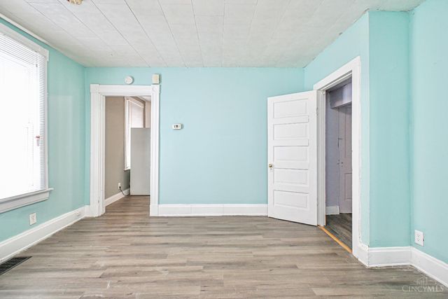 303 Walnut Street, Elmwood Place, OH 45216