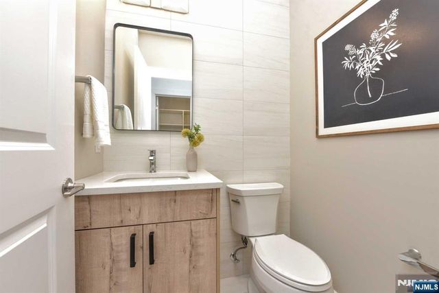 120 Collignon 120, River Vale, NJ 07675