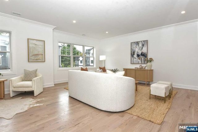 120 Collignon 120, River Vale, NJ 07675