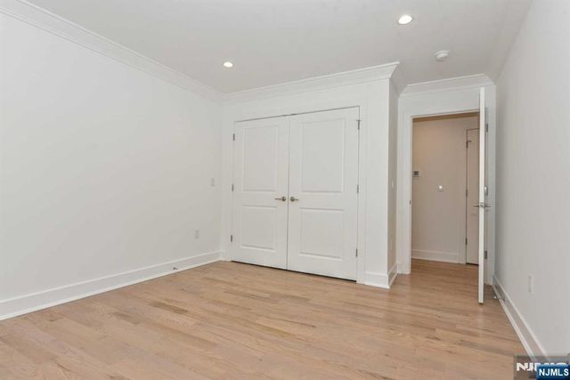 120 Collignon 120, River Vale, NJ 07675