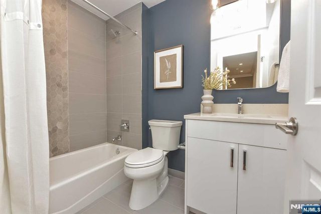 120 Collignon 120, River Vale, NJ 07675