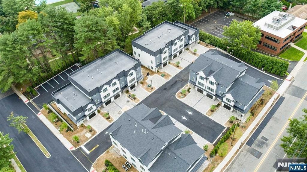 120 Collignon 120, River Vale, NJ 07675