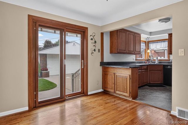 3387 Norwood Drive, Trenton, MI 48183