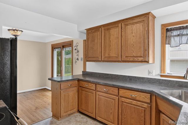 3387 Norwood Drive, Trenton, MI 48183
