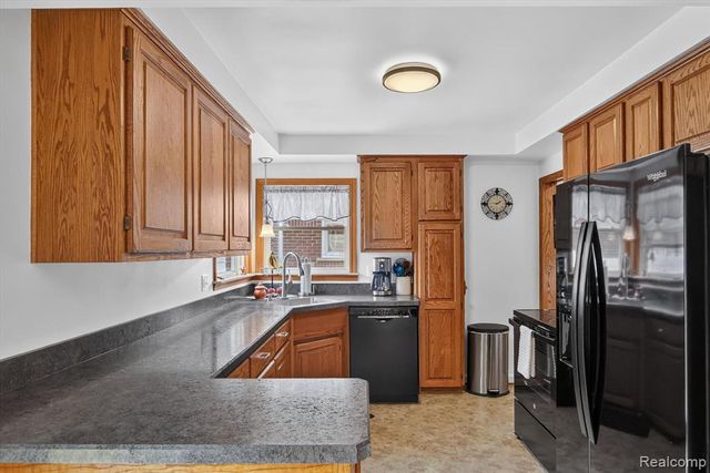 3387 Norwood Drive, Trenton, MI 48183