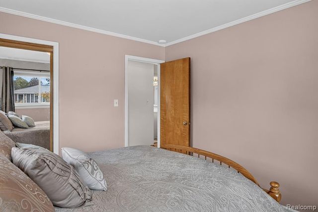 3387 Norwood Drive, Trenton, MI 48183