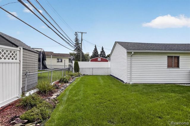 3387 Norwood Drive, Trenton, MI 48183