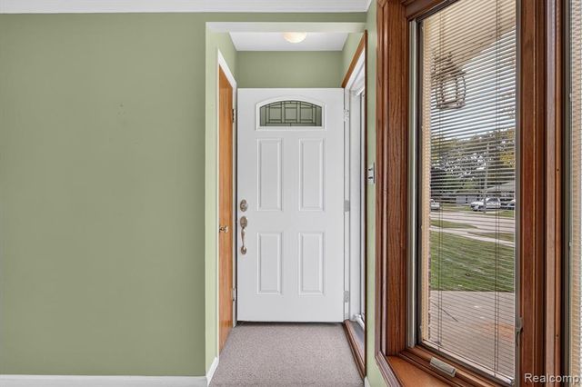 3387 Norwood Drive, Trenton, MI 48183