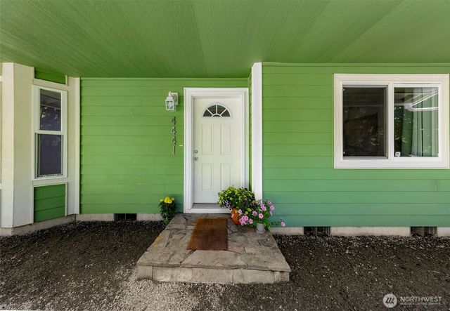 4441 Forgotten Lane, Clinton, WA 98236
