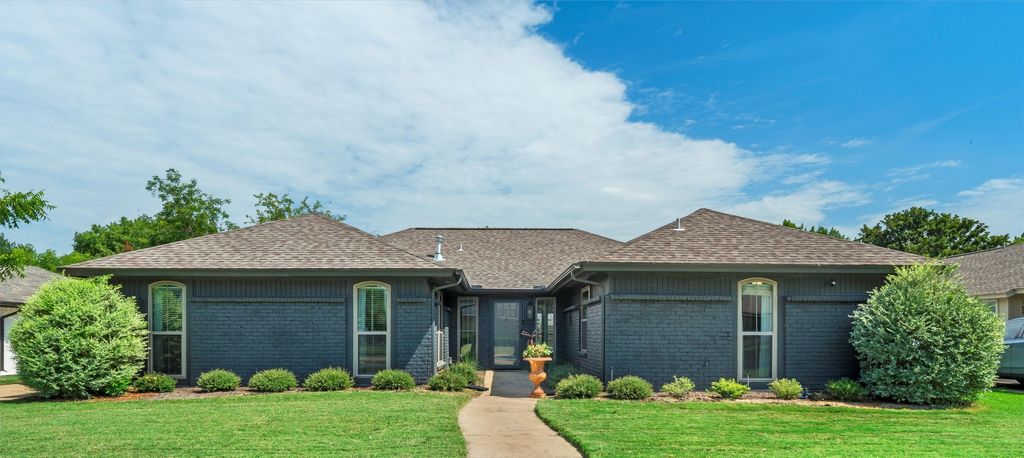 605 Chaffee Drive, Arlington, TX 76006