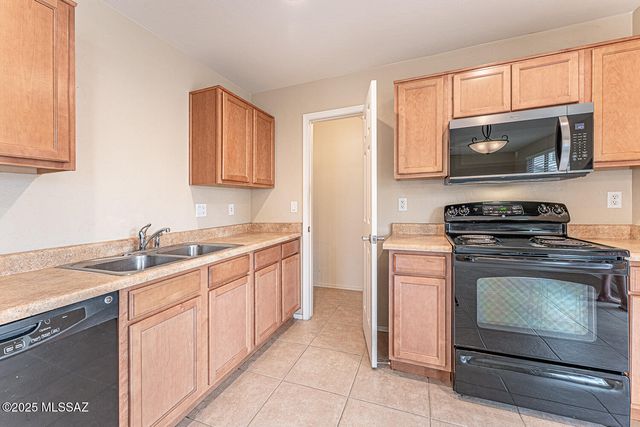 14288 S Camino El Galan, Sahuarita, AZ 85629