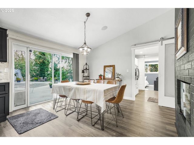 13235 Sw ASH Dr, Portland, OR 97223
